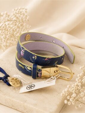 Tory Burch Happy Times Reversible Floral Leather Wrap Bracelet Navy Blue White
